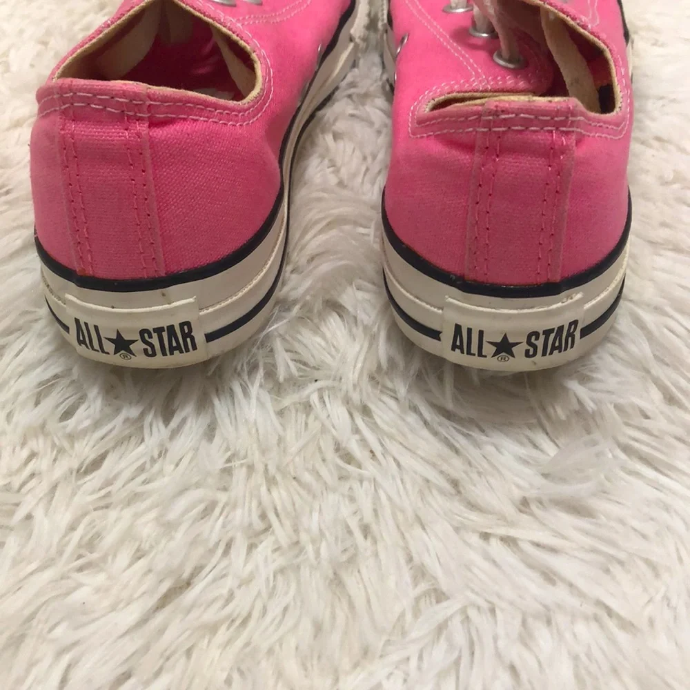 Pink Converse All Star